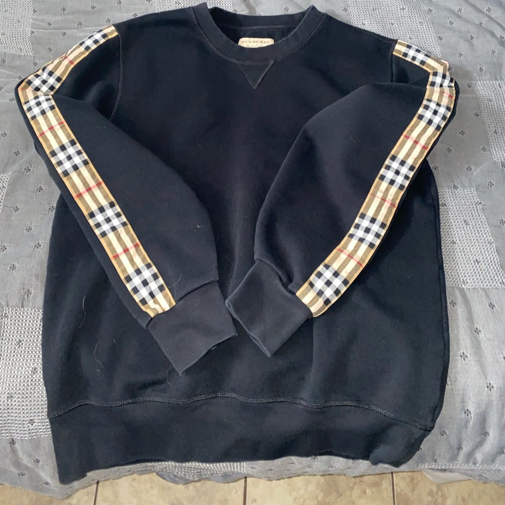 Burberry Print Crew Neck - Size Small